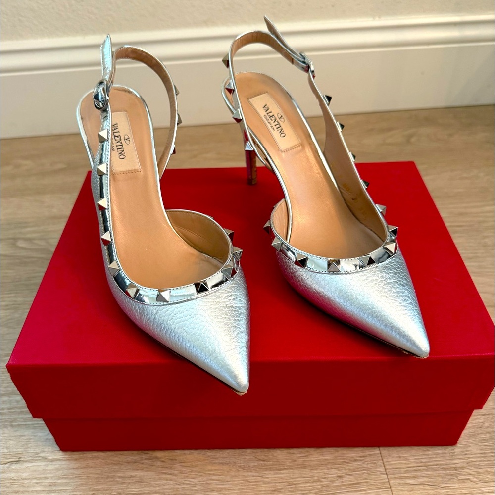 Valentino Garavani Silver Rockstud Slingback Heels - EU 38.5